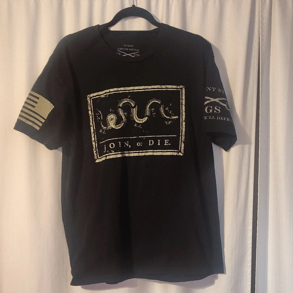 Grunt Style Black 'Join or Die' Graphic Tee - Picture 1 of 3